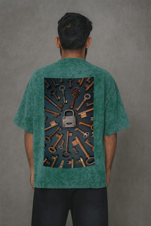 Retro Lockdown Oversize Tee